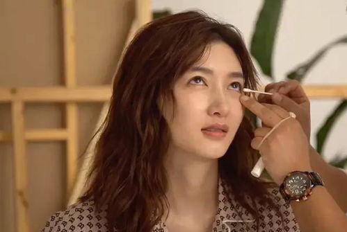 美妆师爆料杨幂事件视频,揭秘明星化妆台背后的秘密  第1张